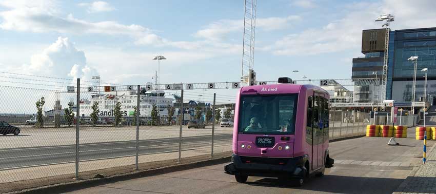 sj&auml;lvk&ouml;rande buss i Helsingborg