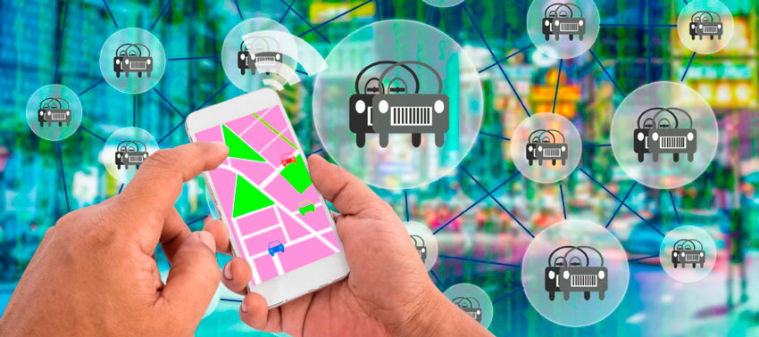 Mobiltelefon kopplad till ett h&aring;llbart transportsystem