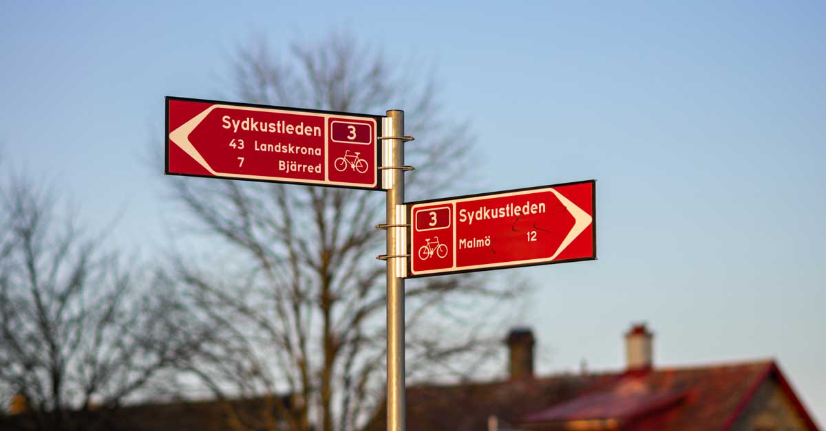 Skylt som visar cykelled.