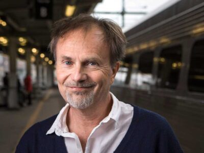 Per J Andersson i podden Esplanad (foto Johan Marklund)