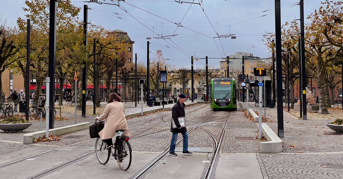 Oskyddade trafikanter vid sp&aring;rv&auml;gen i Lund