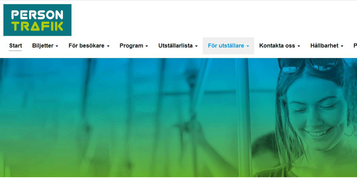 persontrafik2022 logga samt bild p&aring; ung kvinna