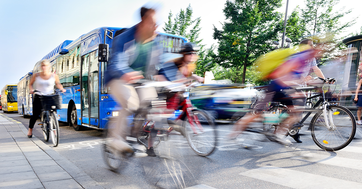 cyklister, buss, stadsmilj&ouml;