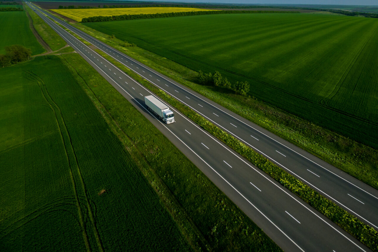 F&ouml;rnybart f&ouml;r tunga lastbilstransporter